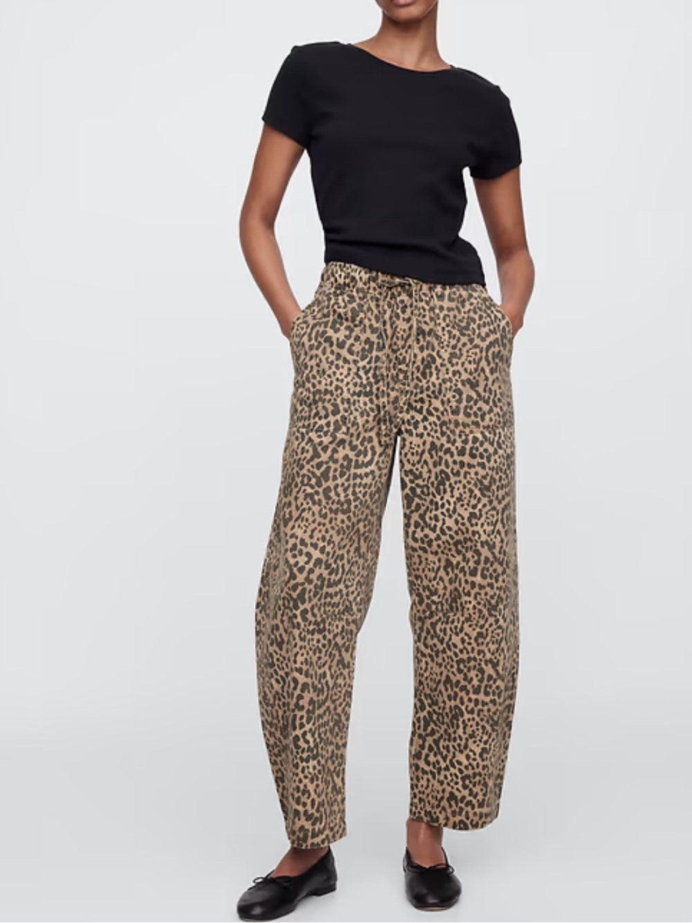 Gap Pull-On Barrel Leopard Print Wide-Leg Pants - M, like new